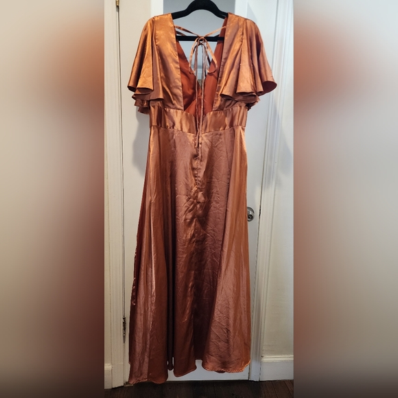 Lavetir Burnt Orange Gown with Plunge Neckline and Flutter Sleeves - Picture 2 of 6